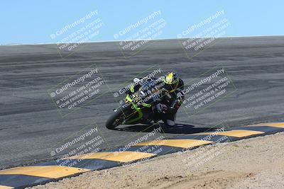 media/Mar-24-2025-Moto Forza (Mon) [[57ce5c5cff]]/1-Advanced Group/Session 2 (Bowl)/